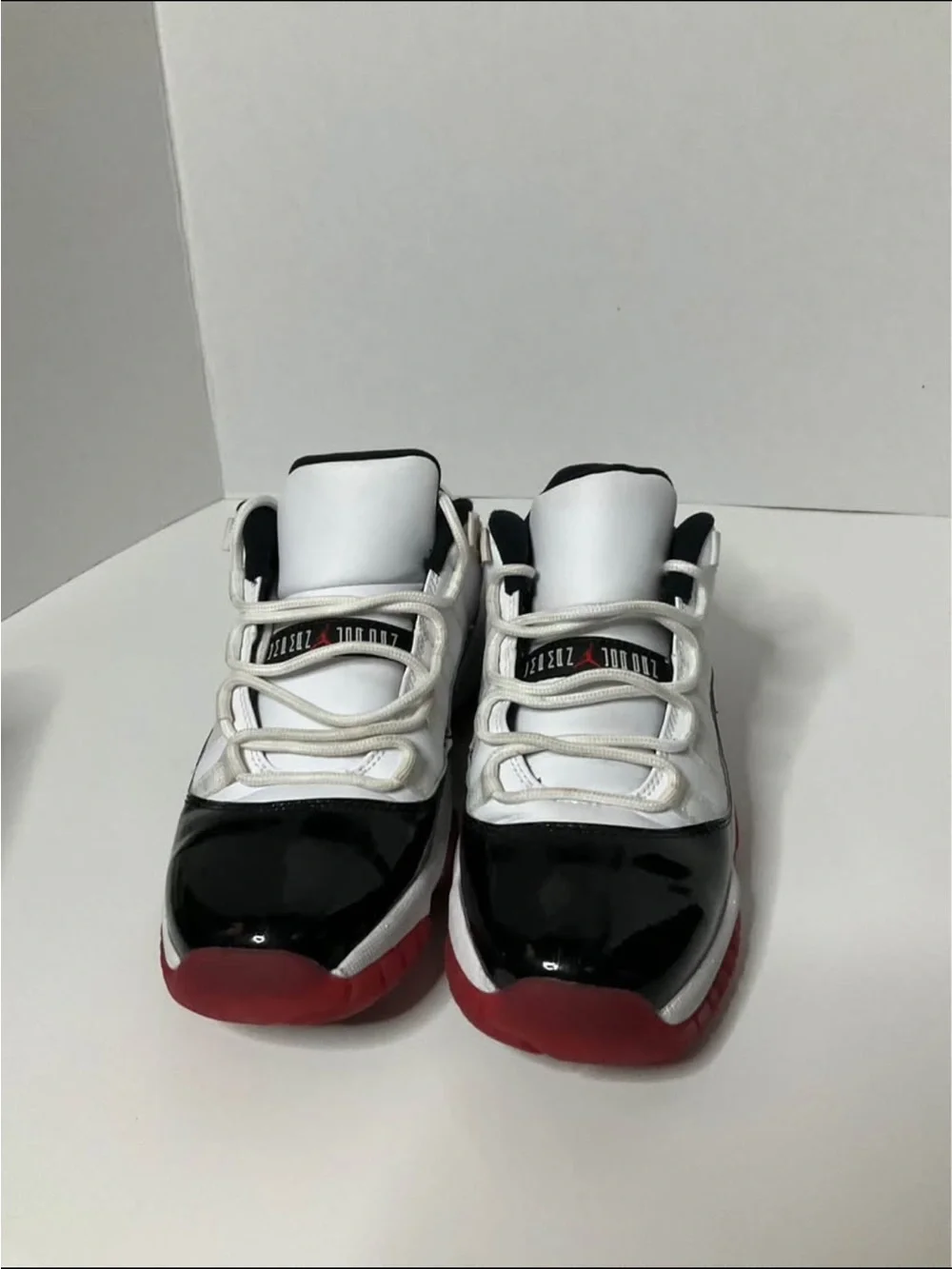 Air Jordan 11 Retro Low Size 6.5 Youth Boys Concord Bred